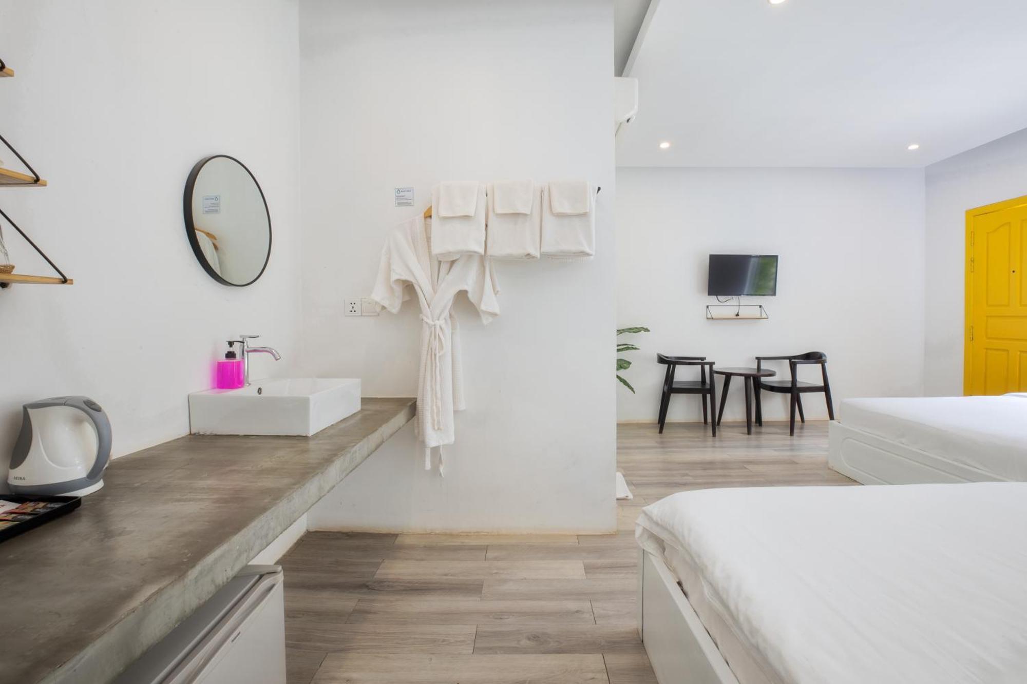 Glow Mini-hôtel 4*